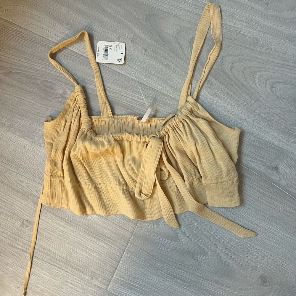 Free people cute yellow cropped top